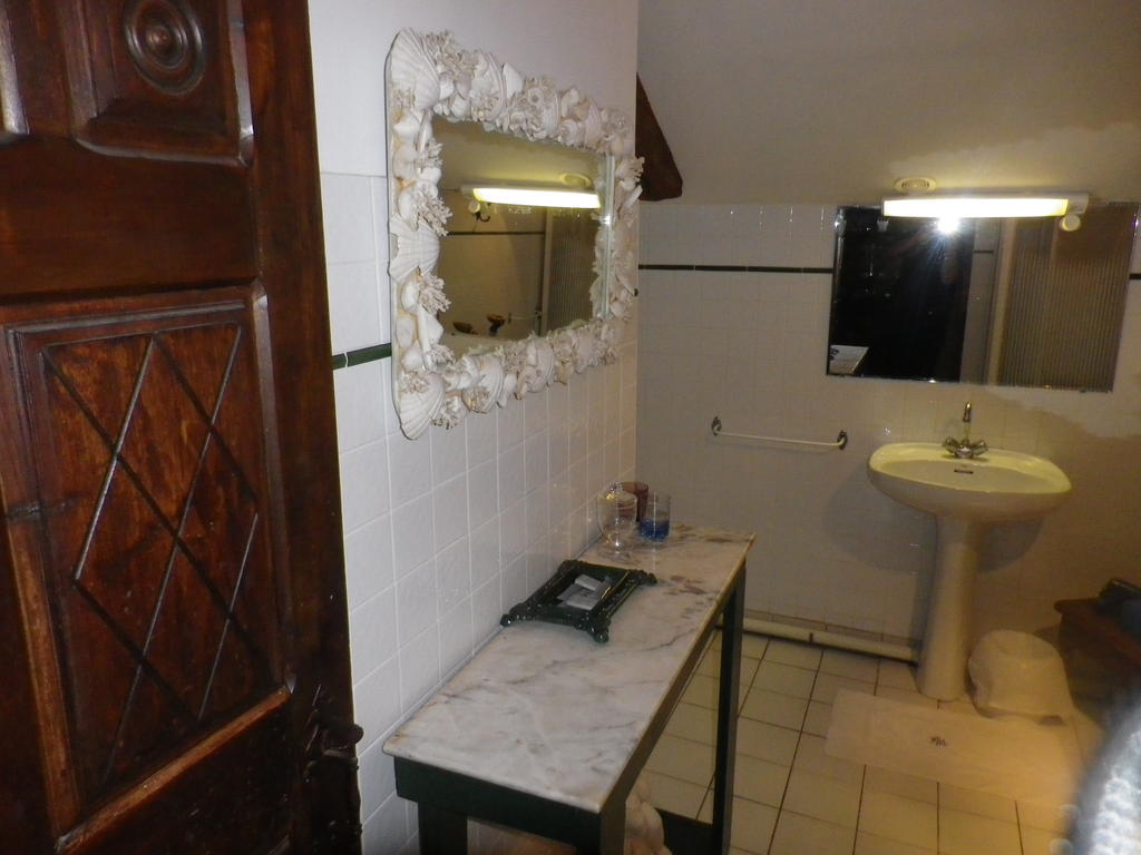 Chambres Et Table D'Hotes Manoir Capcazal De Pachiou Mimbaste Exterior foto