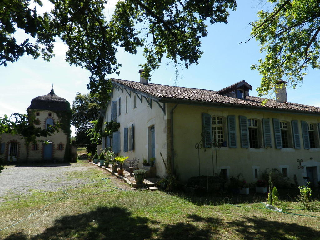Chambres Et Table D'Hotes Manoir Capcazal De Pachiou Mimbaste Exterior foto