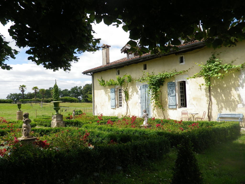 Chambres Et Table D'Hotes Manoir Capcazal De Pachiou Mimbaste Exterior foto