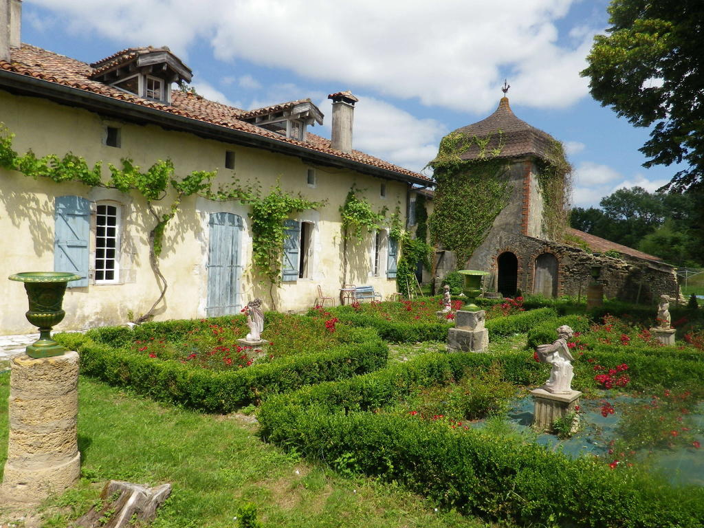 Chambres Et Table D'Hotes Manoir Capcazal De Pachiou Mimbaste Exterior foto